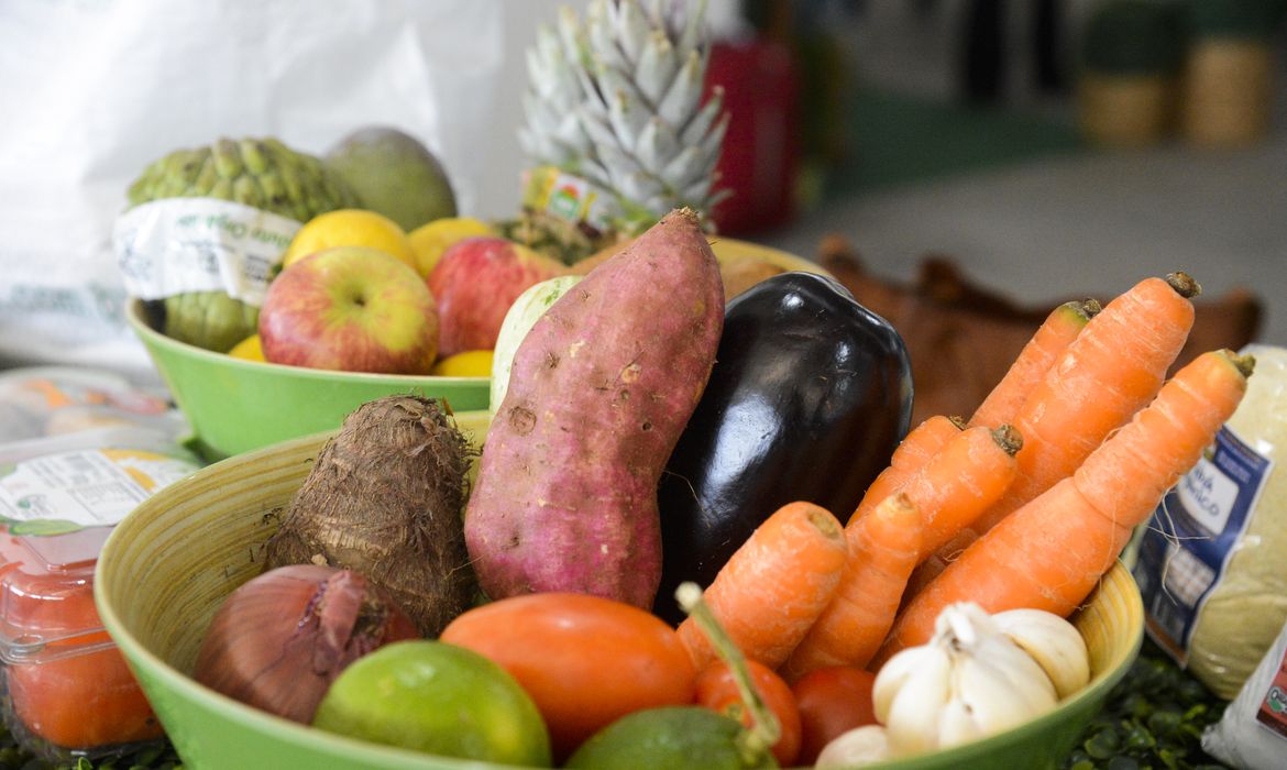 Mudanças climáticas afetam sistemas alimentares e prejudicam saúde