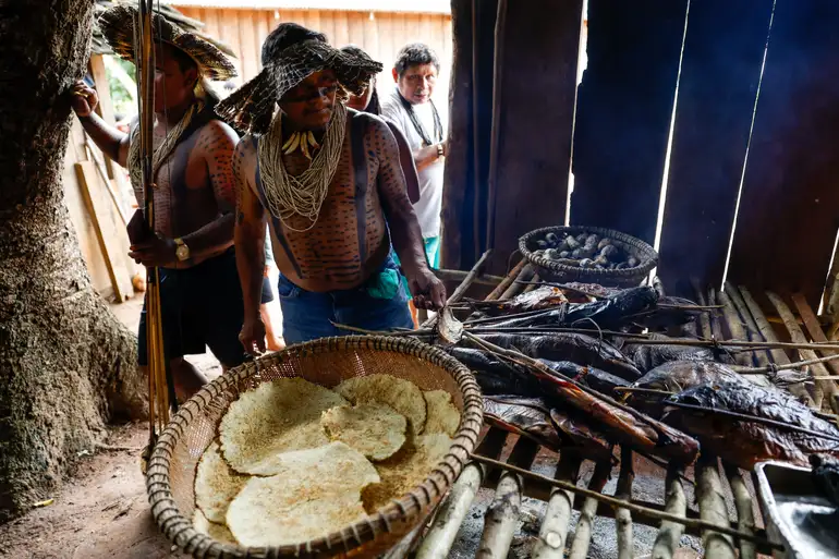 Mais de 70% das escolas do Amazonas têm alimentação proveniente de comunidades tradicionais